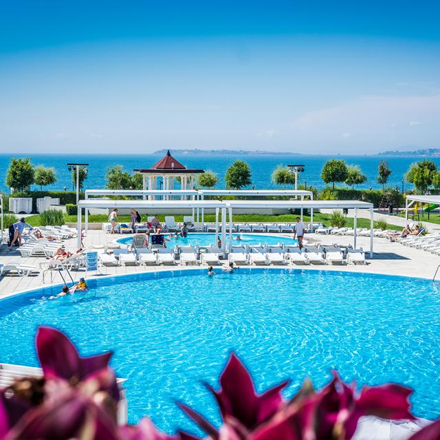 Aparthotel Premier Fort Beach