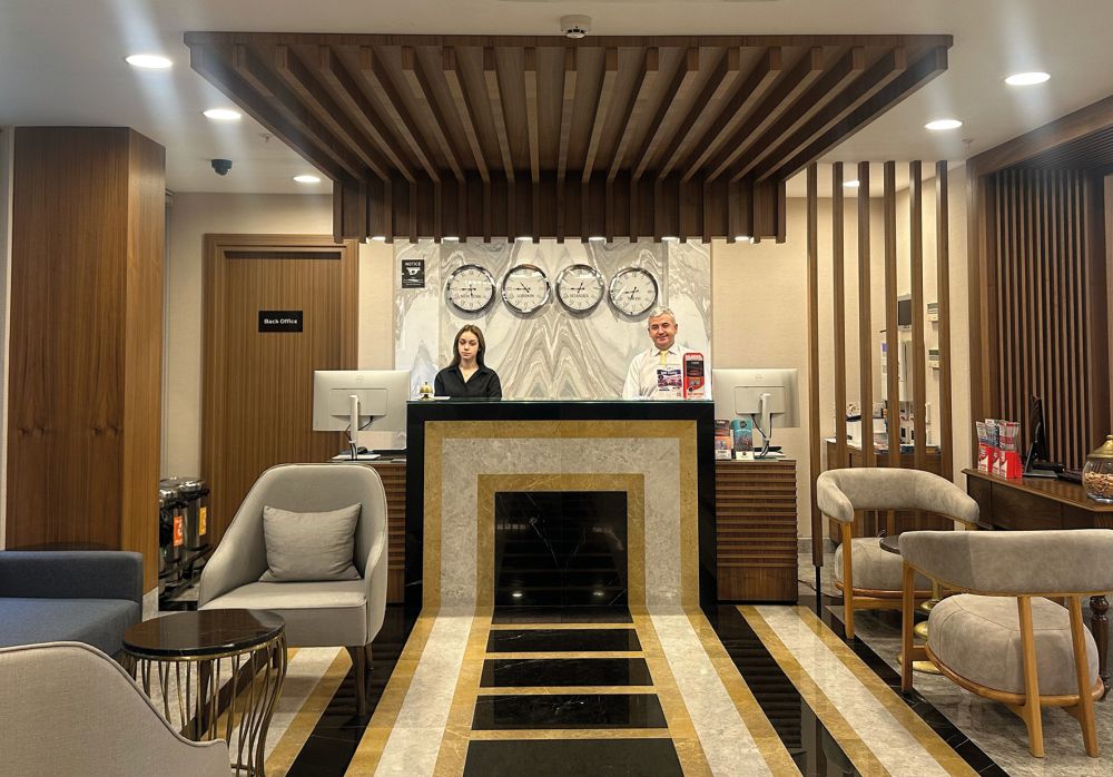 Sapphire Hotel